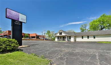  Watson Rd-Crestwood MO |5208 SF Commercial Building | 41,950 SF Lot | Corner Location-Watson Industrial Park